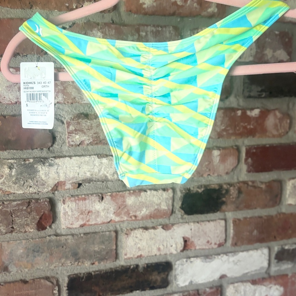 Hurley Green and Yellow Geometric Top - Picture 4 of 5